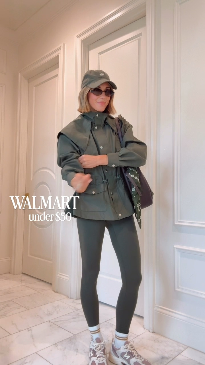 Obsessed with how good this Walmart jacket is. I'm wearing g size small.