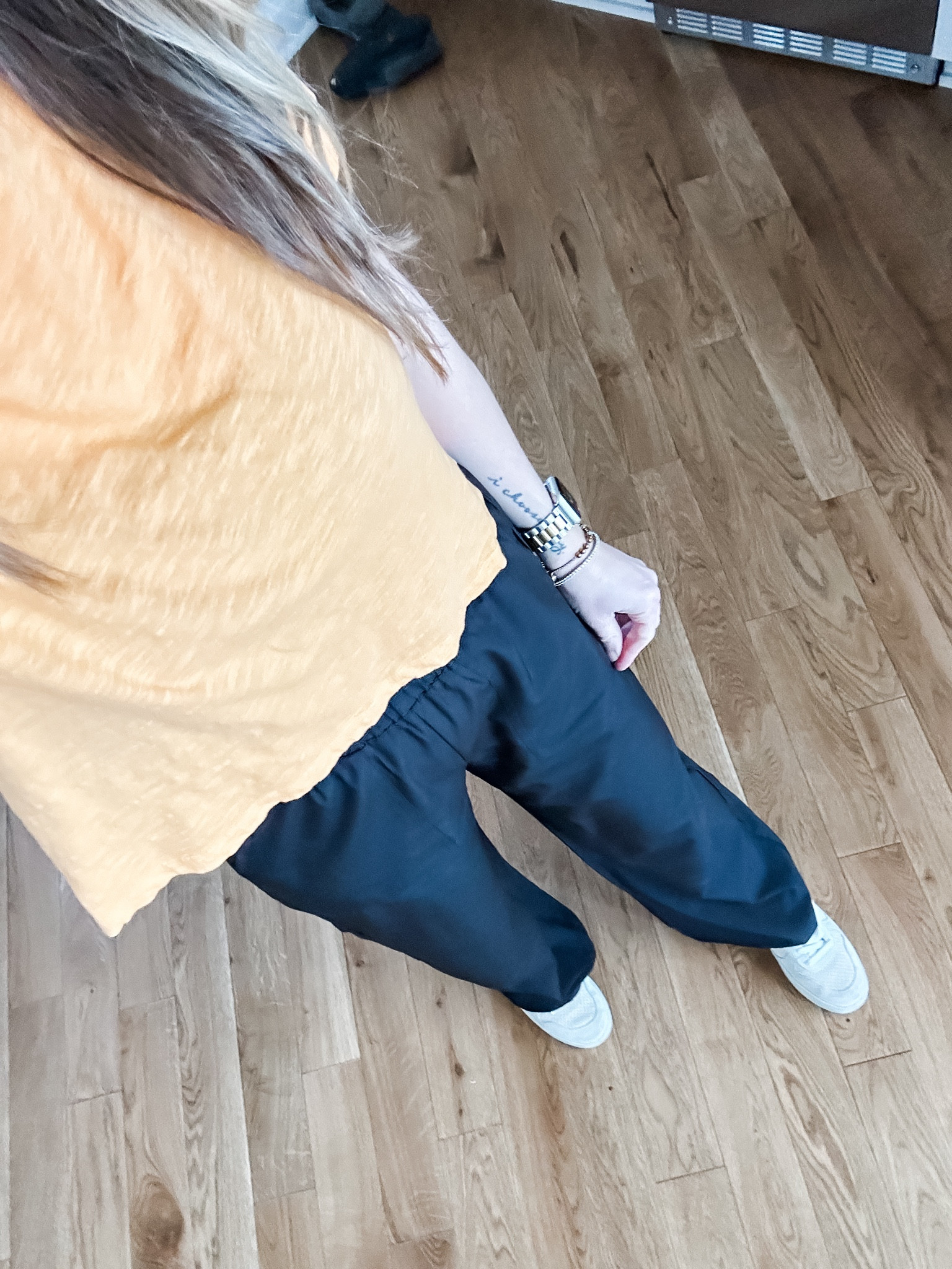 Love this cropped tee! Perfect crop if you are in your mid 30s  

#LTKsalealert #LTKfindsunder50 #LTKstyletip