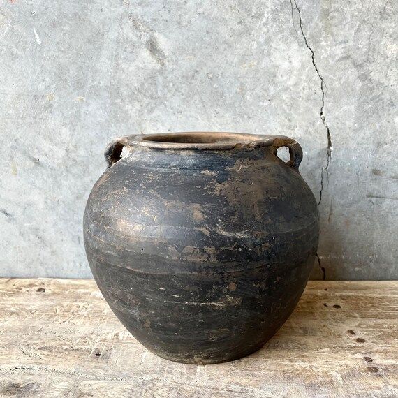 Read the full title
    Vintage Black Gray Clay Pottery Pot Vase w/Handles {B2} | Etsy (US)