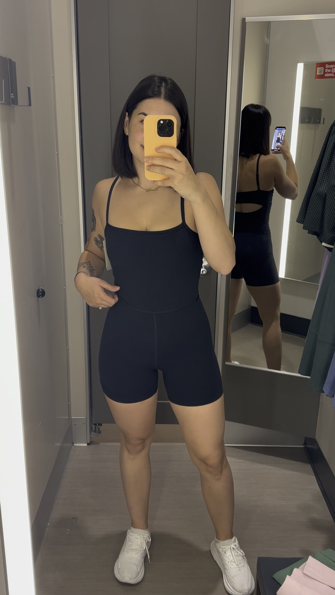 So impressed with this material! I got a size S 

#target #targetdresses #postpartumootd 