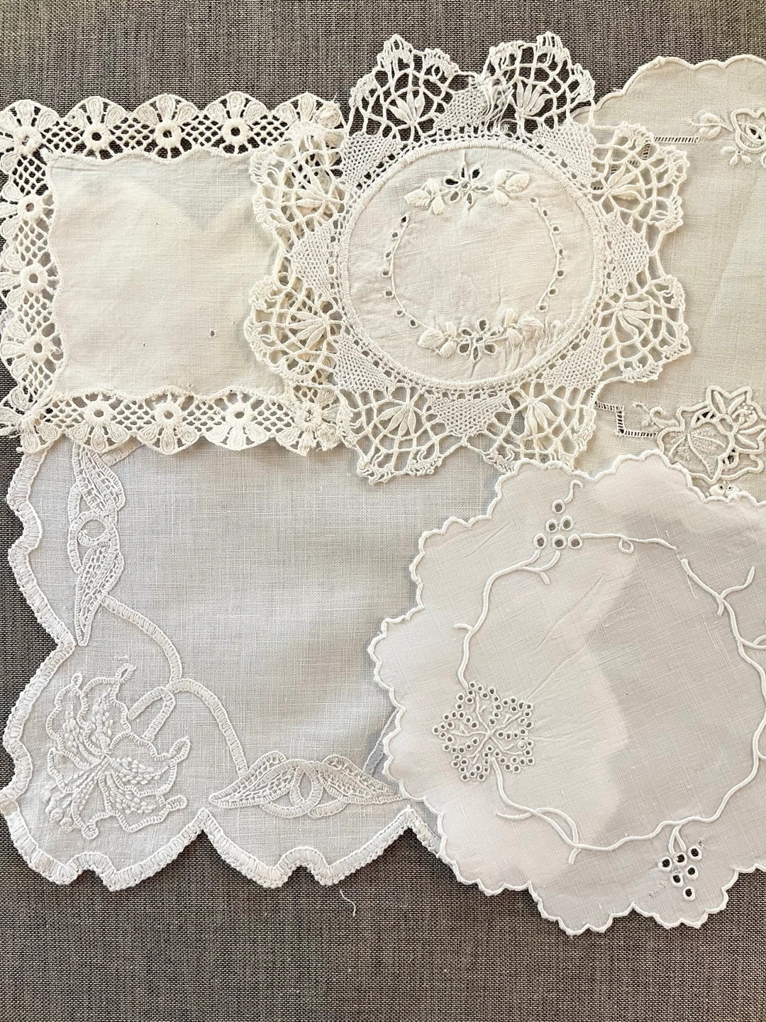 Embroidered doily bundle with 5 assorted vintage doilies, bundle for junk journals scrapbooks hei... | Etsy (US)