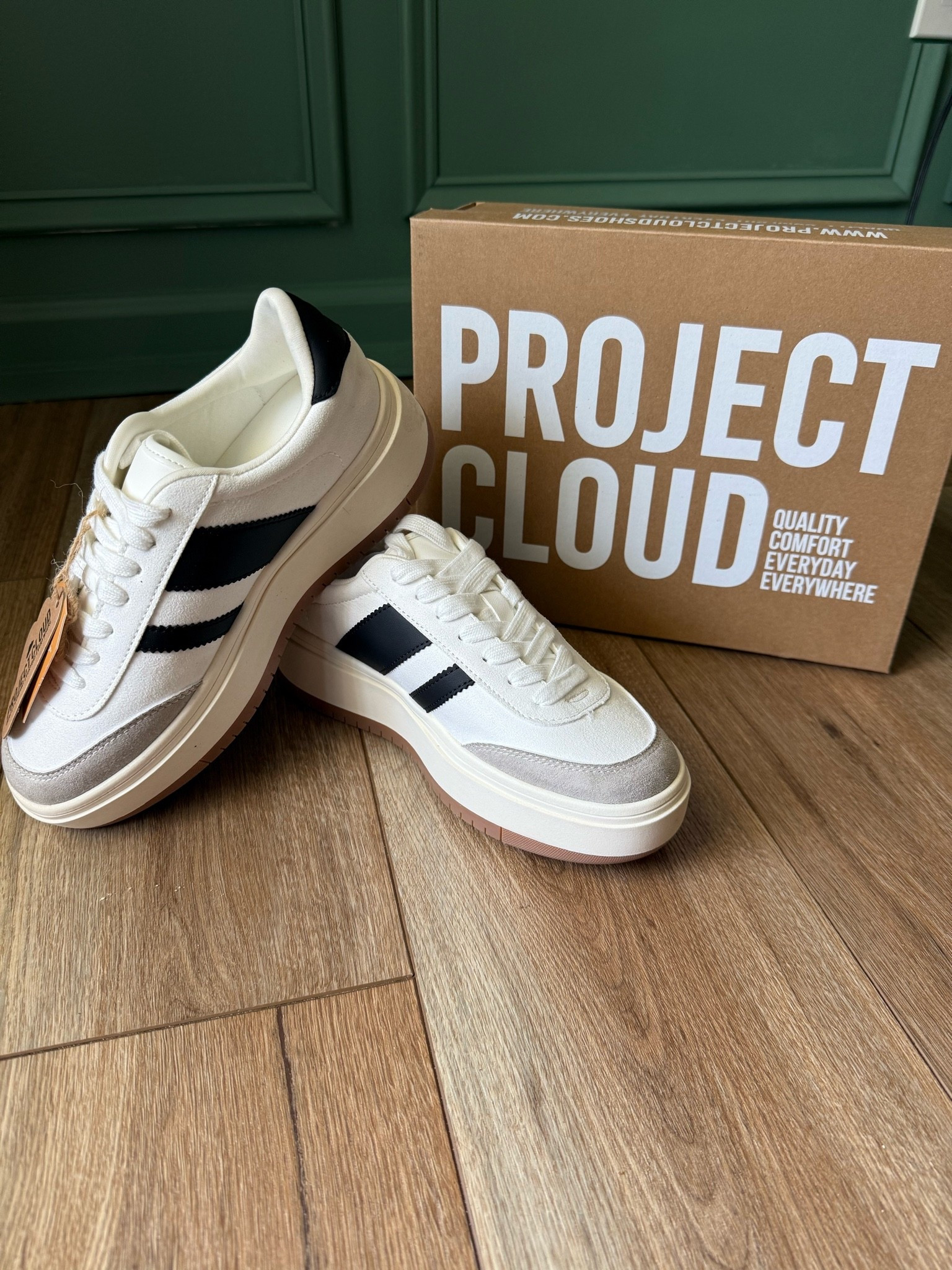☁️ 👟

#LTKTravel #LTKActive #LTKSaleAlert