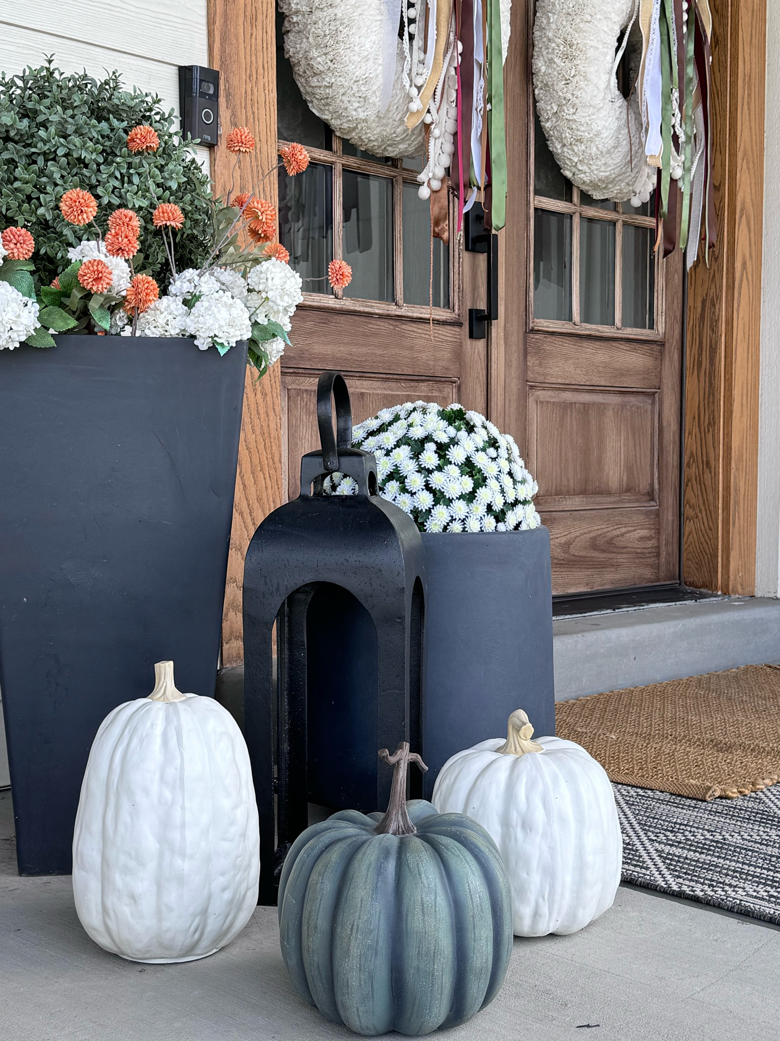Fall porch decor