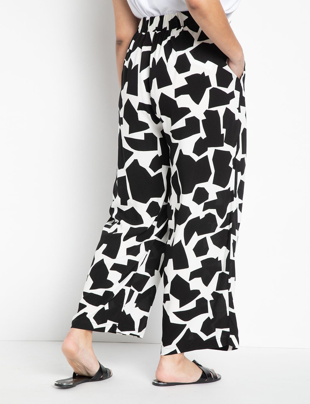 Printed Wide Leg Pant with D-ring Detail | Women's Plus Size Pants | ELOQUII | Eloquii