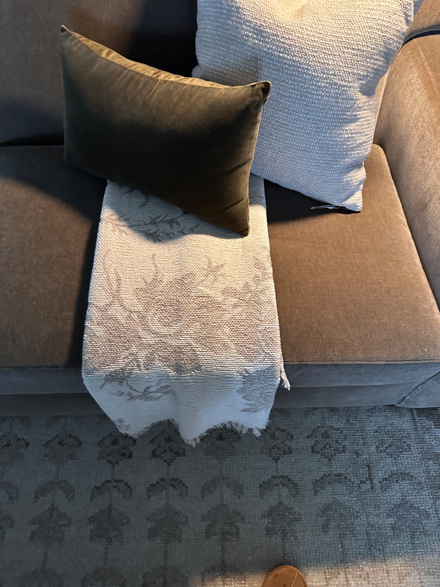 Add a touch of pattern to your sofa, bench, or bed with this soft floral throw blanket @Target 

#LTKHome #LTKSeasonal #LTKmorningroutine