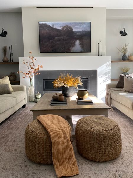 Fall styling! Coffee table decor 