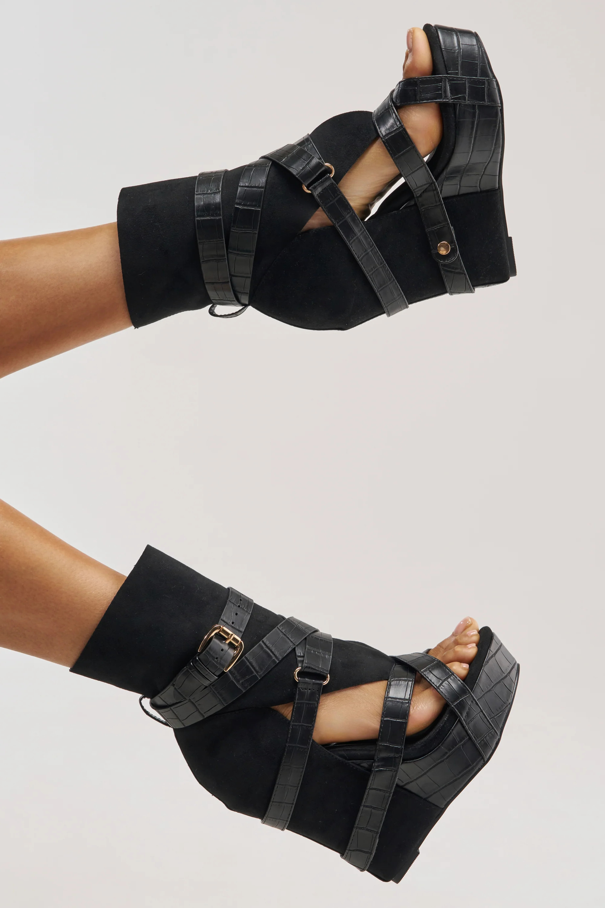 Black Gladiator Wedge Sandal with Chains | AKIRA | AKIRA