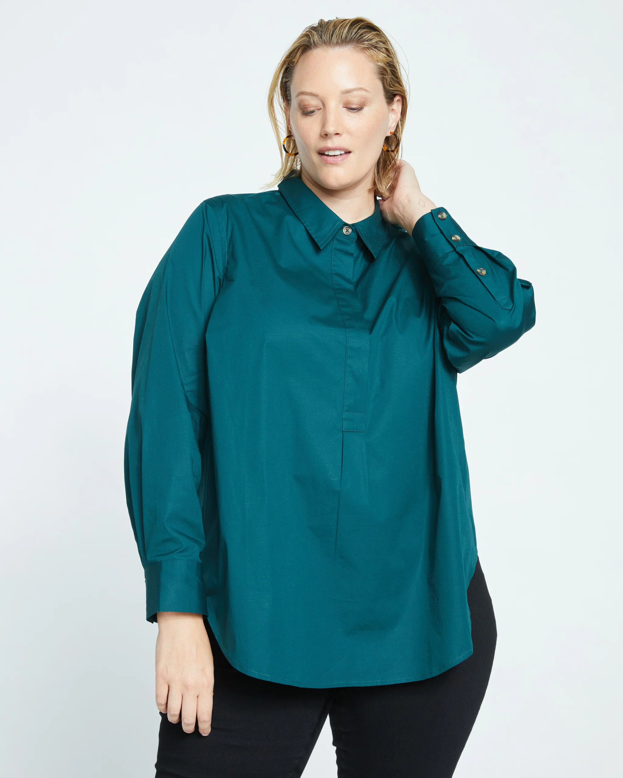 Elbe Popover Stretch Poplin Shirt Classic FitForest Green | Universal Standard