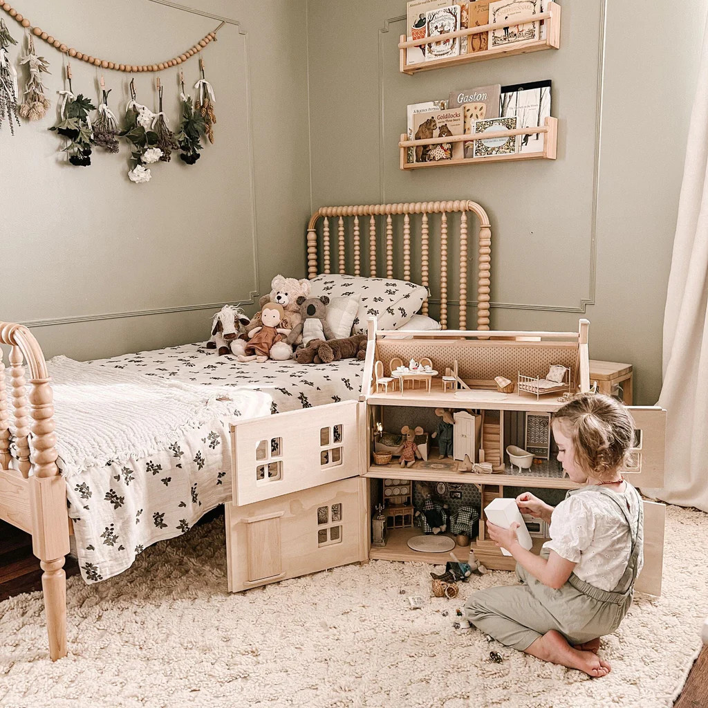 Victorian Dollhouse | Bohemian Mama