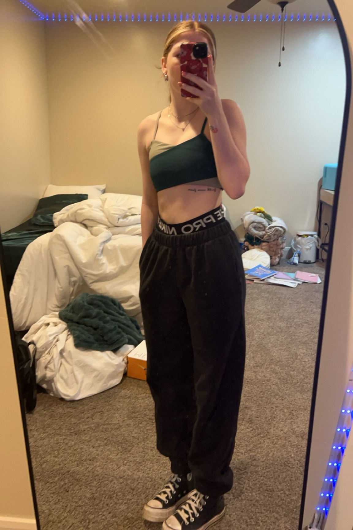 the sports bra is from an activewear brand called “WILO” ◡̈ 