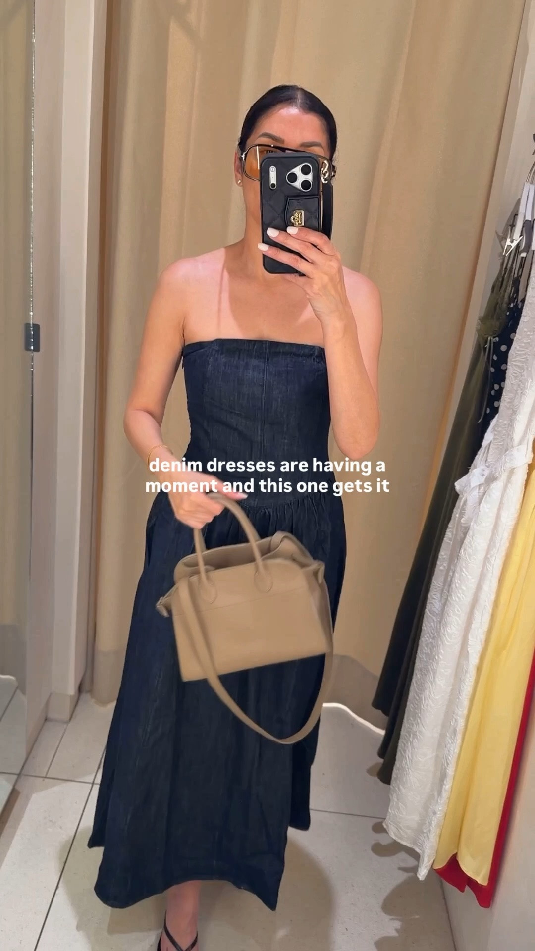 Denim dresses are having a moment and this one from @mango is absolutely gorgeous.
➡️Wearing size XS
Here are my body dimensions:
Bra: 32C (81 cm)
Waist:26" (66 cm)
Hips: 38" (96.5 cm)
Height: 5'7" (170 cm)
🦋