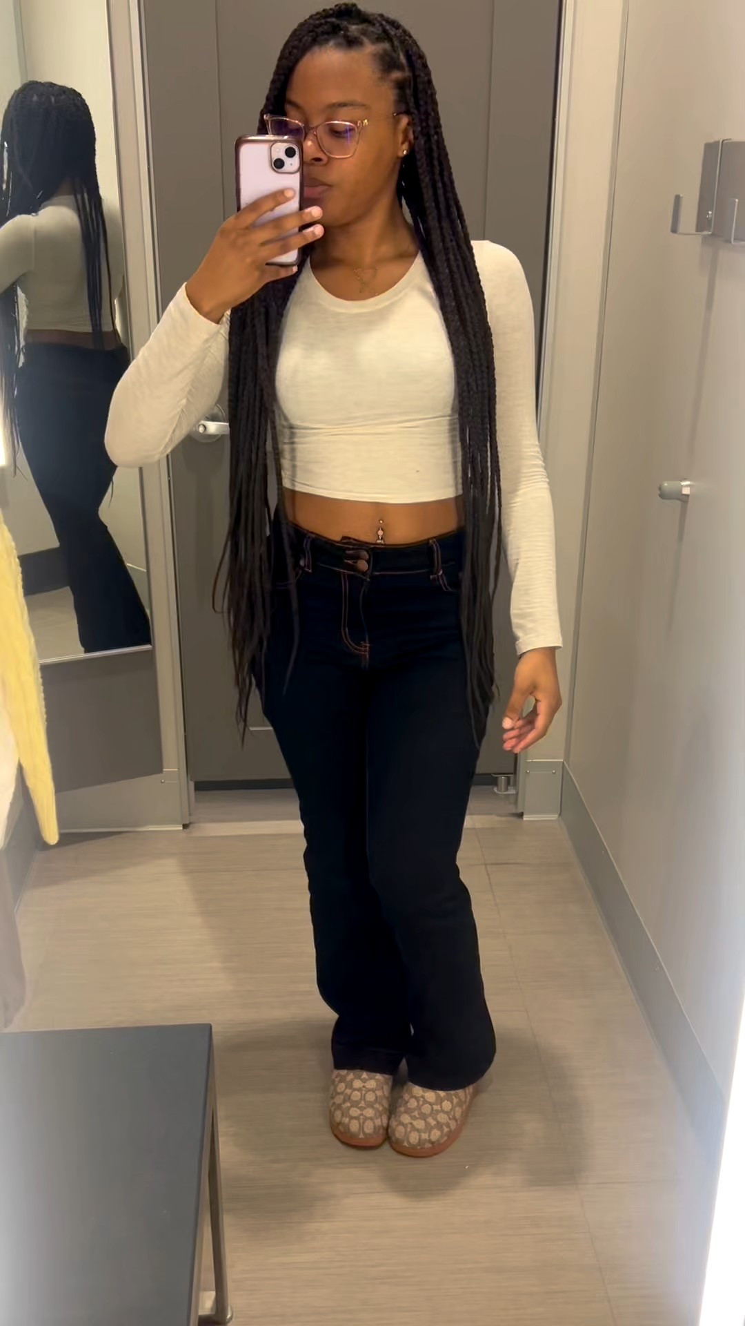 I’m in love with the jeans they are super stretchy slim fit and mid rise !! 


#LTKootd #LTKPetite #LTKFindsUnder50