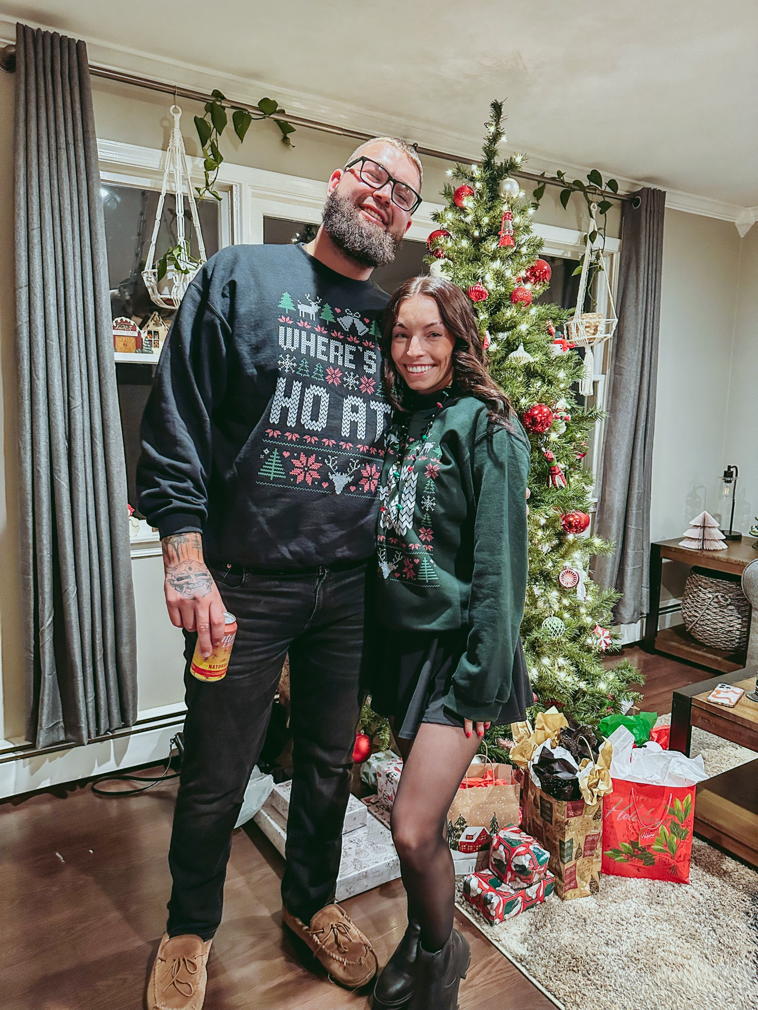 Ugly Sweater Party 🎄❤️

#LTKSeasonal #LTKHoliday