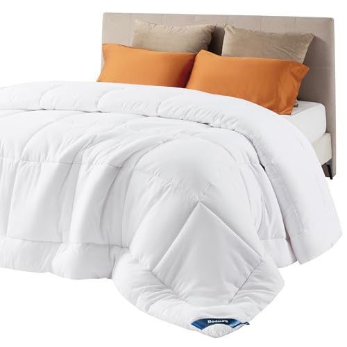Bedsure Comforter Duvet Insert - Quilted Comforters Queen Size, All Season Duvet, GentleSoft Down Alternative Bedding, with 8 Tabs, Gifts for Women/Men, White, Queen 88 x 88 Inches | Amazon (US)