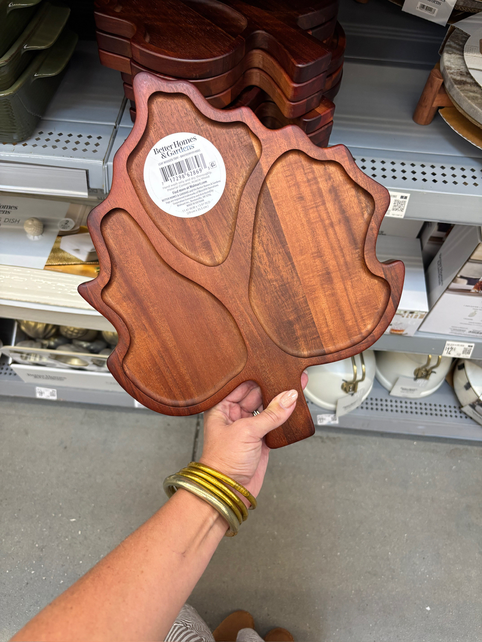 The cutest tray for serving!!🍂🤎 perfect for now and into Thanksgiving!

#LTKSeasonal #LTKHome #LTKdayinmylife