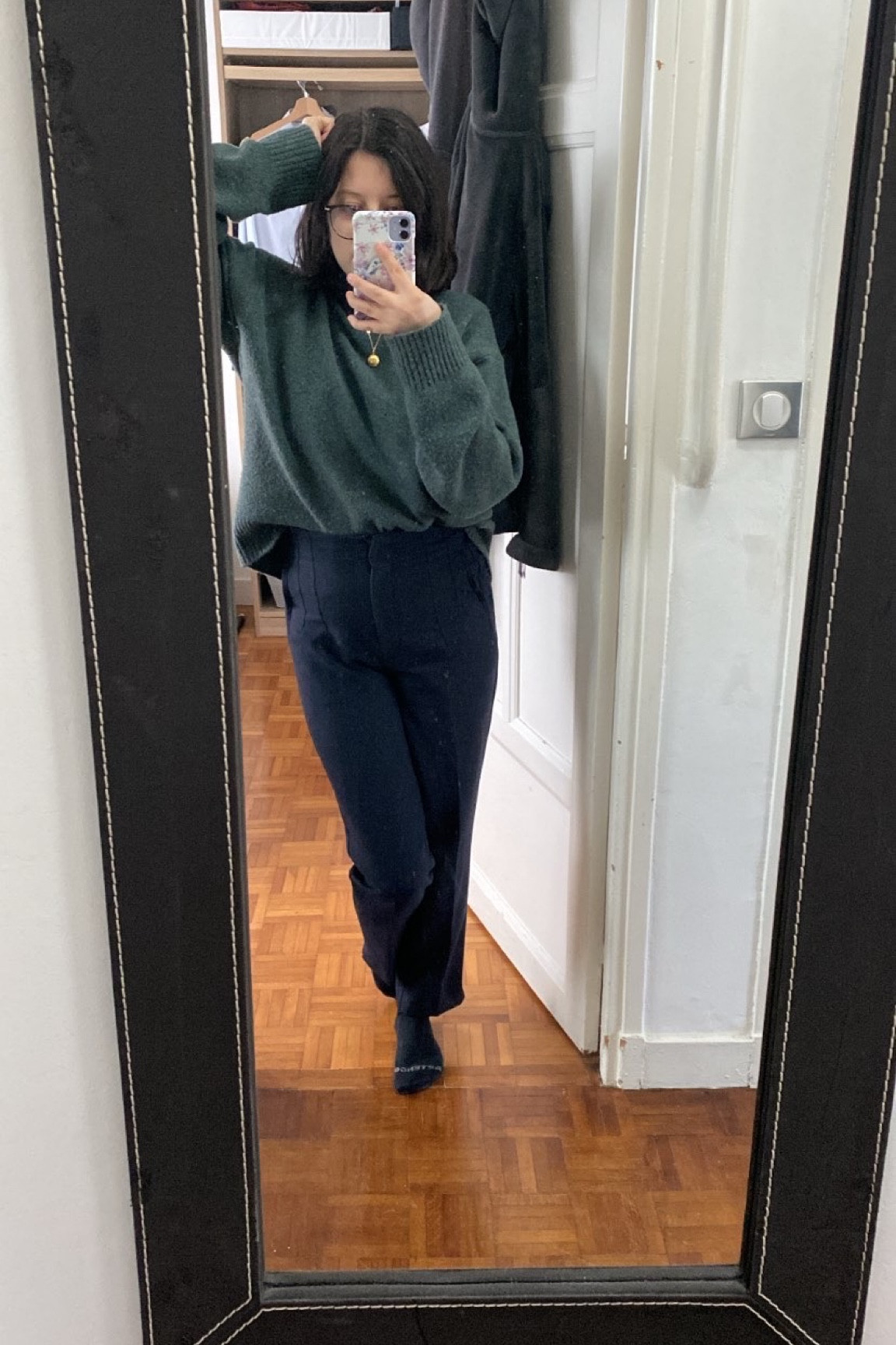 Look du jour 02/02
Et si on se laissait tenter par l’association vert et bleu marine ? 

#LTKSeasonal #LTKunder100 #LTKstyletip