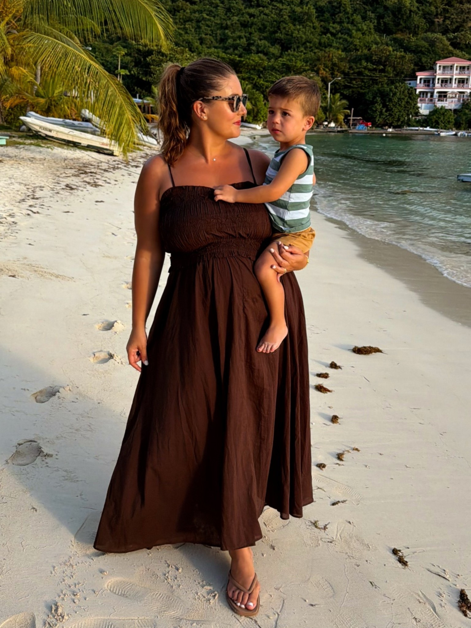 Wearing size XXL in dress

#LTKSeasonal #LTKMidsize #LTKTravel