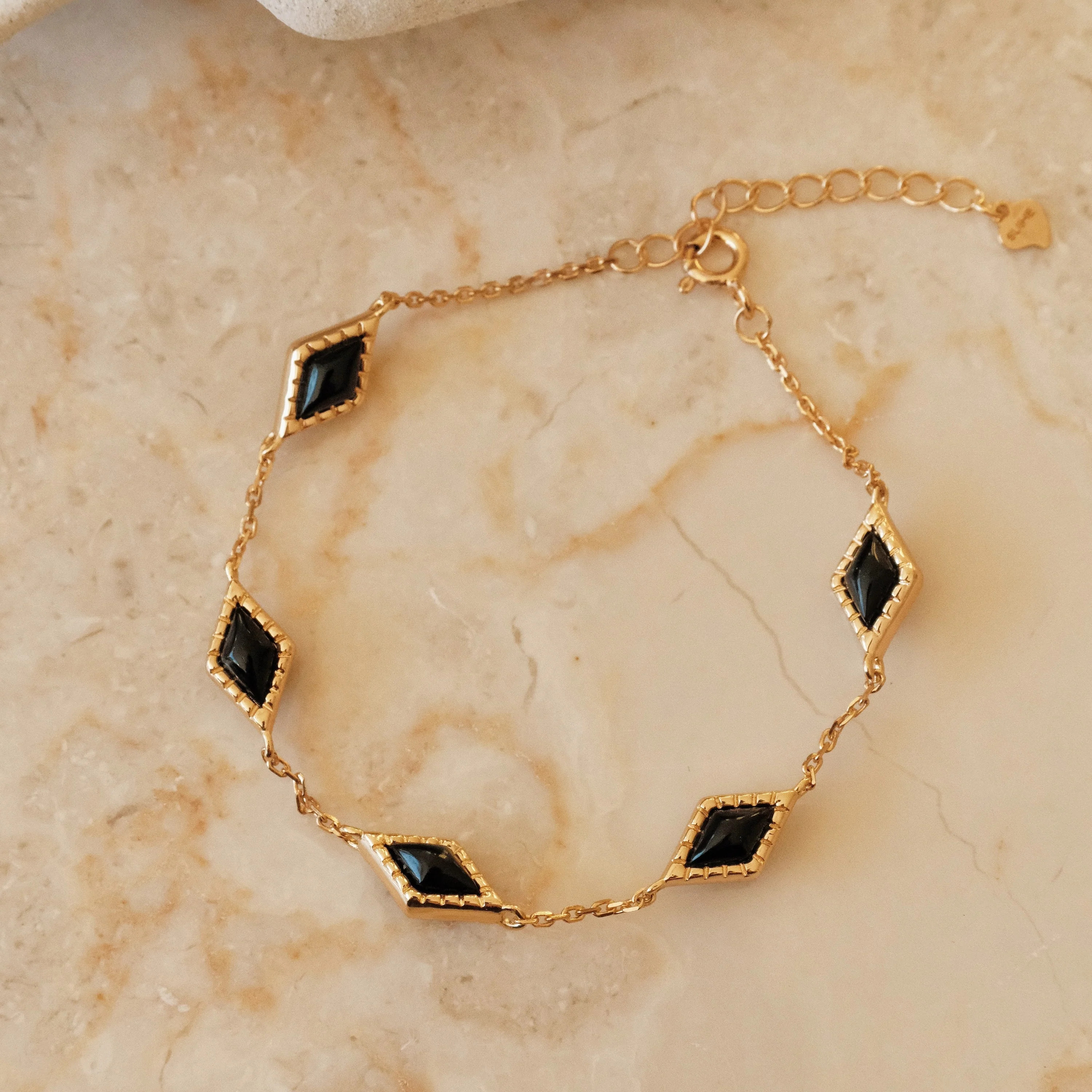 「Nocturne」 Mini Rhombus Charm Bracelet | Suihe Jewelry