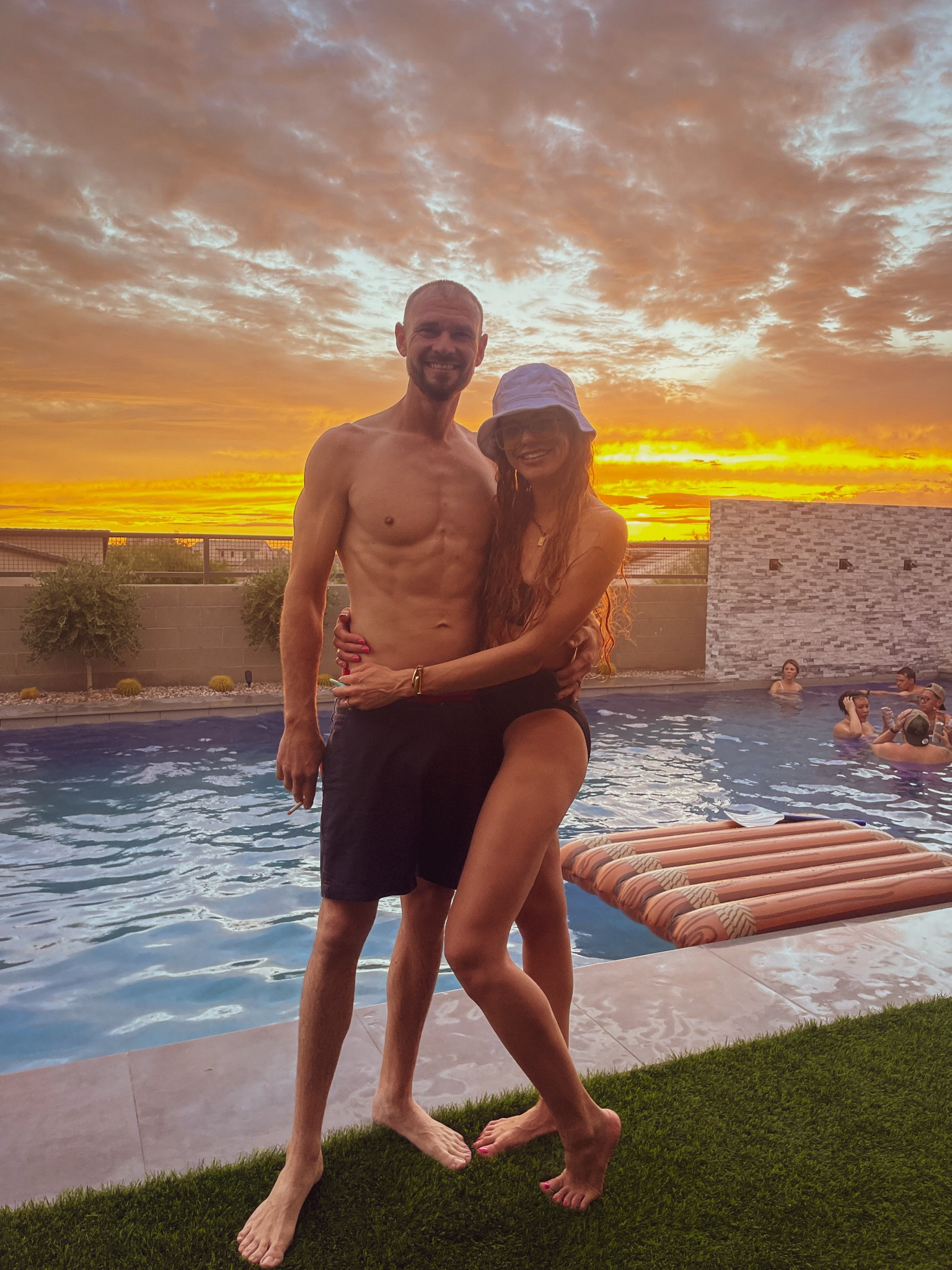 Swimsuits & Sunsets 🫶🏽

#LTKSwim #LTKSaleAlert #LTKSummerSales