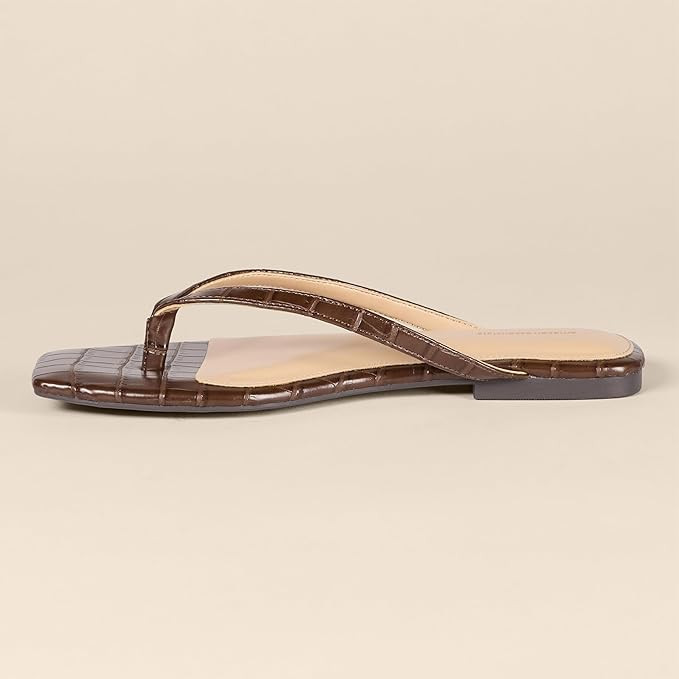 Amazon Essentials Women's Thong Sandals | Amazon (US)