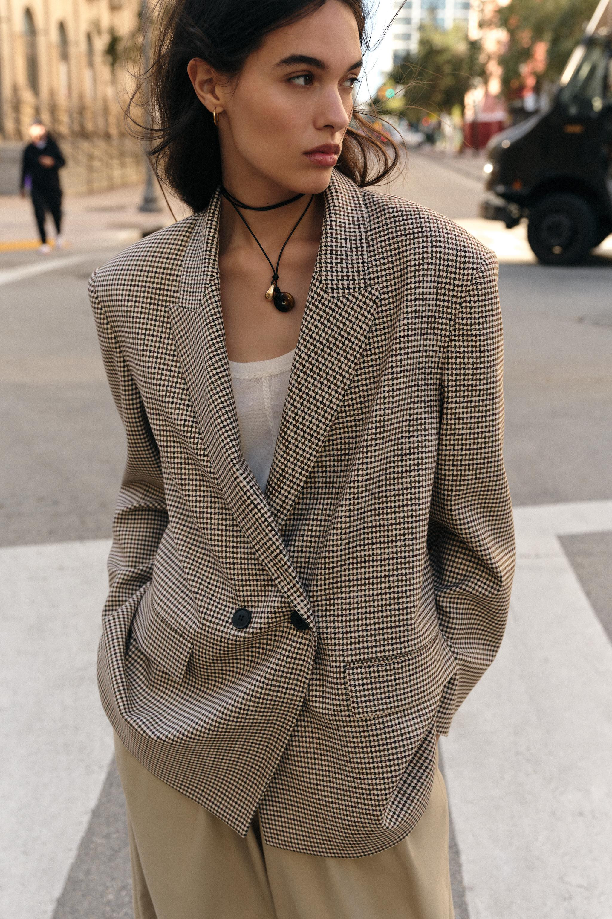 OVERSIZE DOUBLE-BREASTED BLAZER | Zara UK
