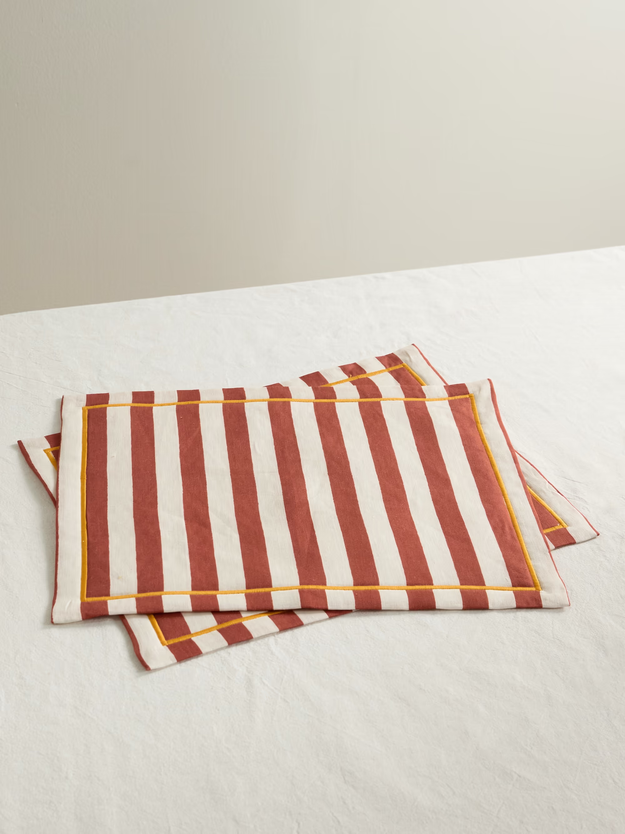 Set of two printed linen placemats | NET-A-PORTER (US)