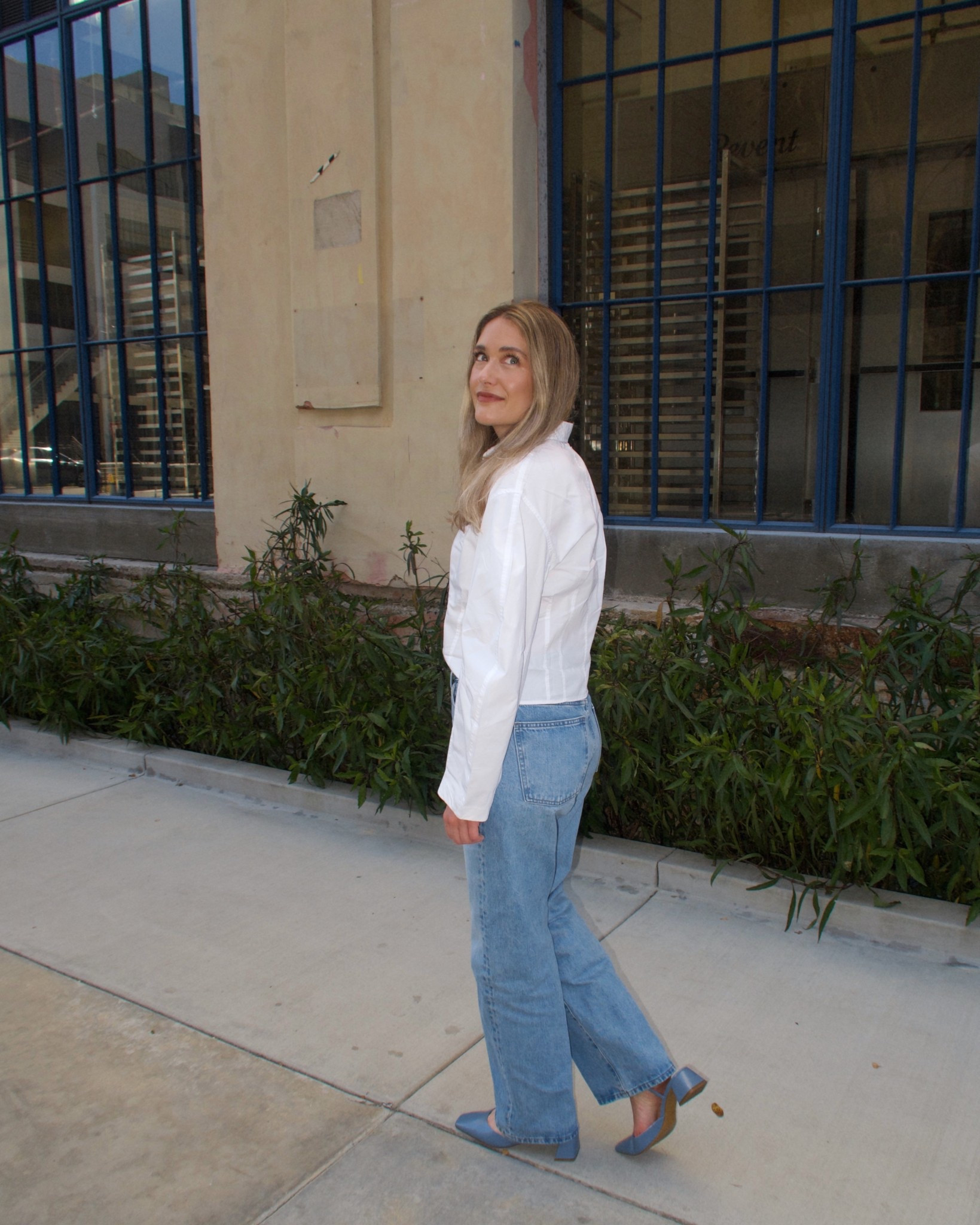 Button up + jeans all year round 