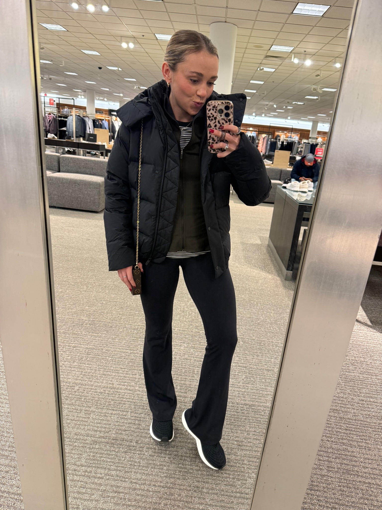 New Wunder Lulu puff. LOVE the synched waist… & these nulu flares. CUTE! (Got them in the short style)

#LTKootd #LTKActive #LTKPetite