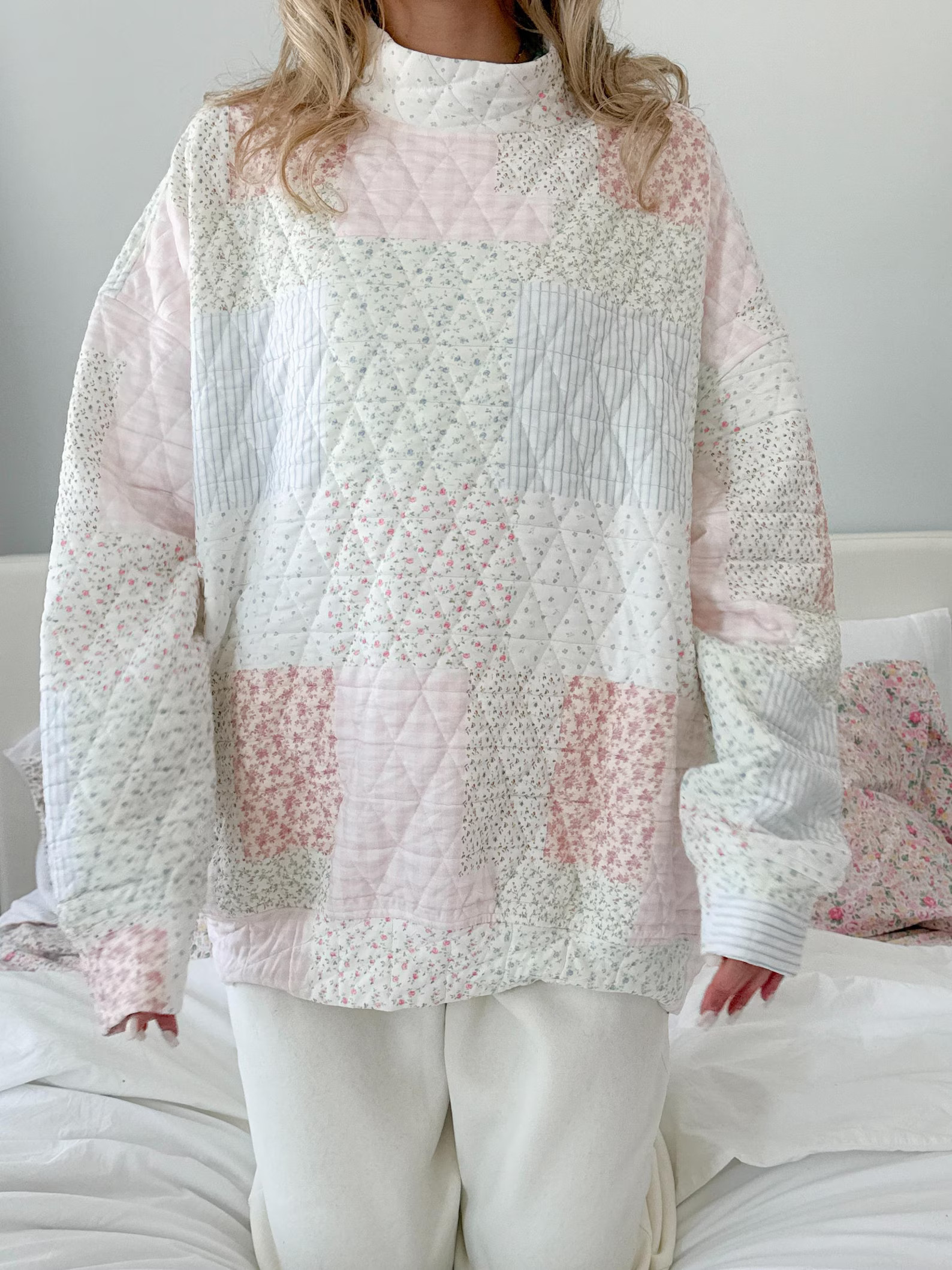 Quilted Pastel Mockneck Sweatshirt - Etsy Mexico | Etsy (US)