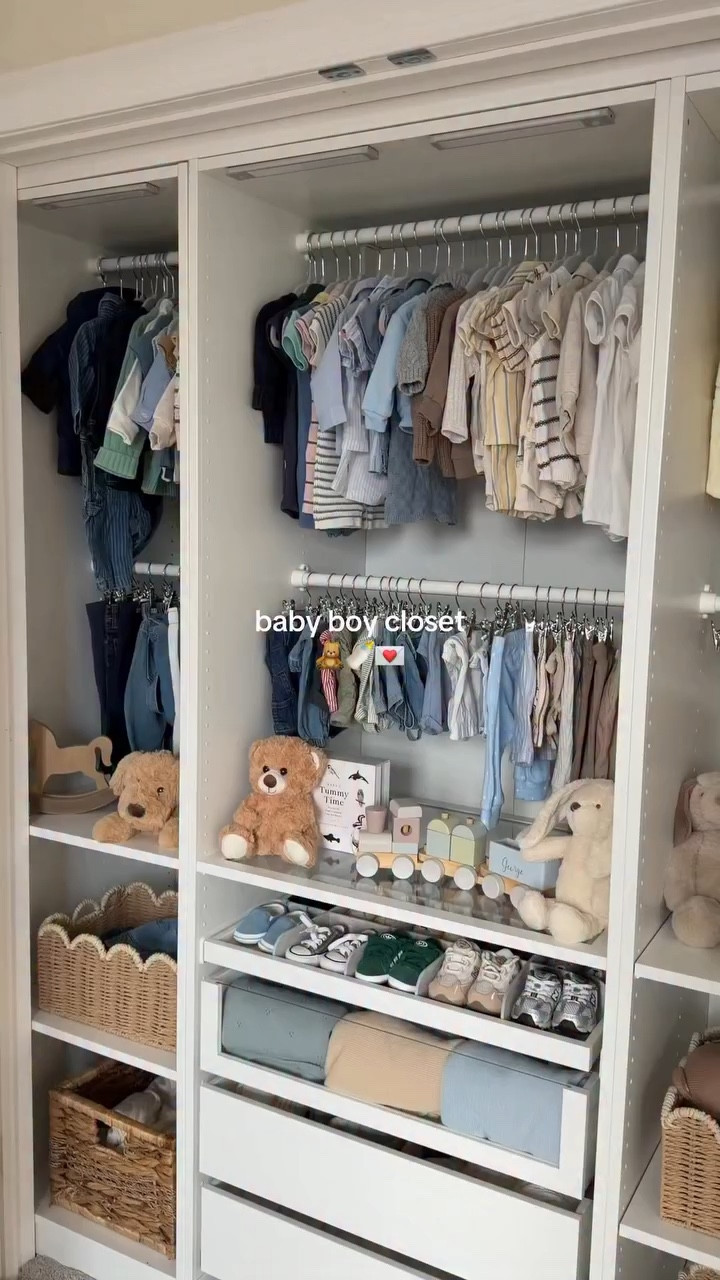little details from his closet 🍼🧸 #pregnant #babynursery #babyroom #babycloset #nesting
