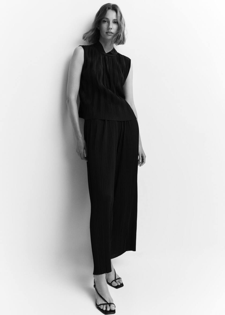 Search: Pleated top (12) | Mango USA | MANGO (US)