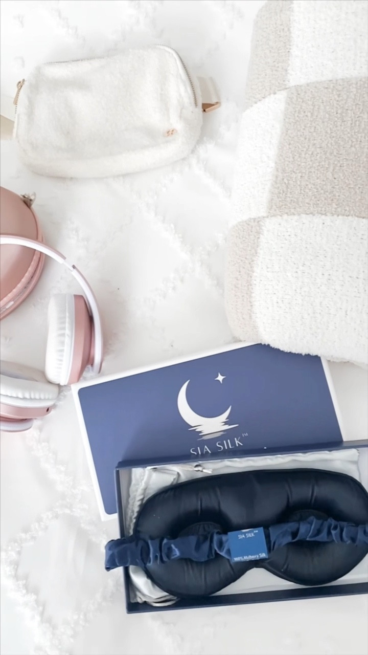 Cozy gift ideas, gifts for the homebody, gifts for her, gifts under $100, gifts under $50, last minute gifts

#LTKFindsUnder100 #LTKHome #LTKGiftGuide