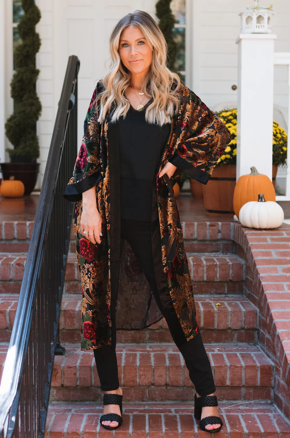 Feelin' Fall Velvet Floral Duster - FLORAL RUST BLACK XLarge/1X | Amaryllis Apparel