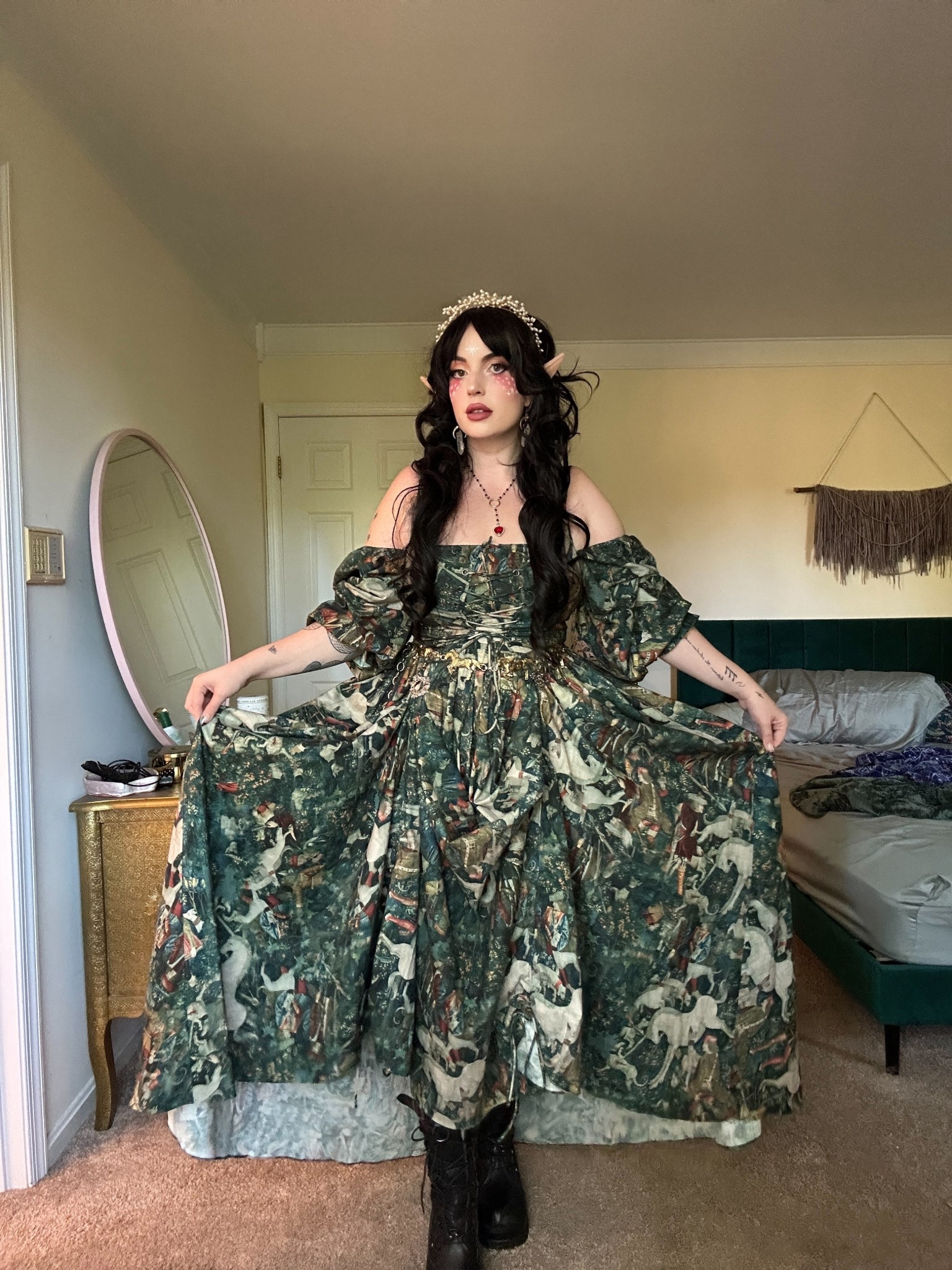 Unicorn defends corset and dress 

#LTKHalloween #LTKMidsize