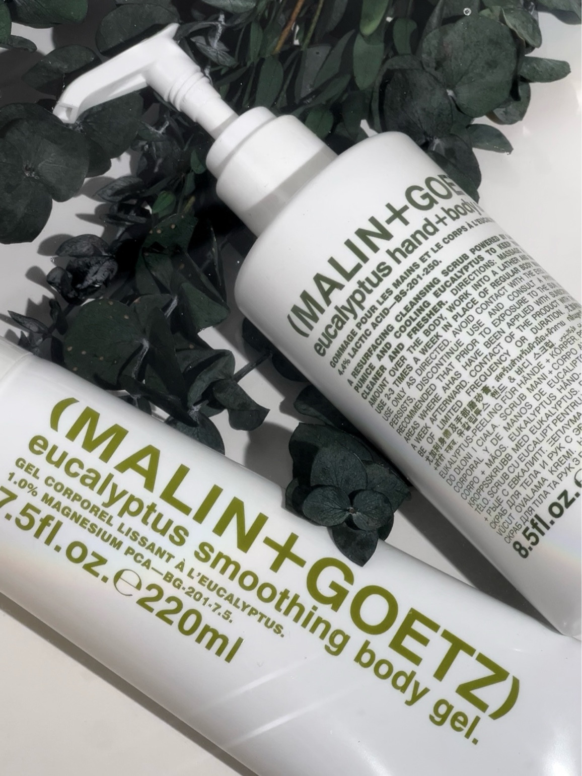 🚿🌿 eucalyptus duo that’s formulated to take care of your body as well as it would your face

🧼 eucalyptus hand+body scrub cleanses, soothes, and improves overall skin tone and rough textures

🍃 face-quality eucalyptus soothing body gel with barrier function and deep hydration

I’ve been really enjoying my showers lately

*pr #malinandgoetz #skincare #skincarefinds #hydratedskin #bodycare #skingoals  #moisturizer #bodyscrub 

#LTKU #LTKBeauty