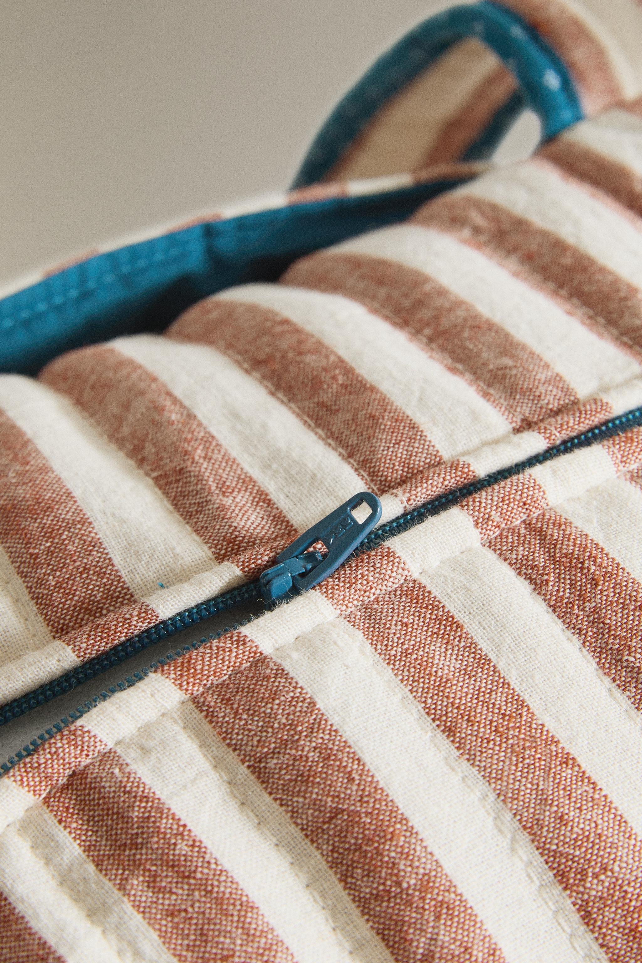 Maternity bag with an organised interior for baby items, made from linen and cotton. Featuring a ... | Zara UK