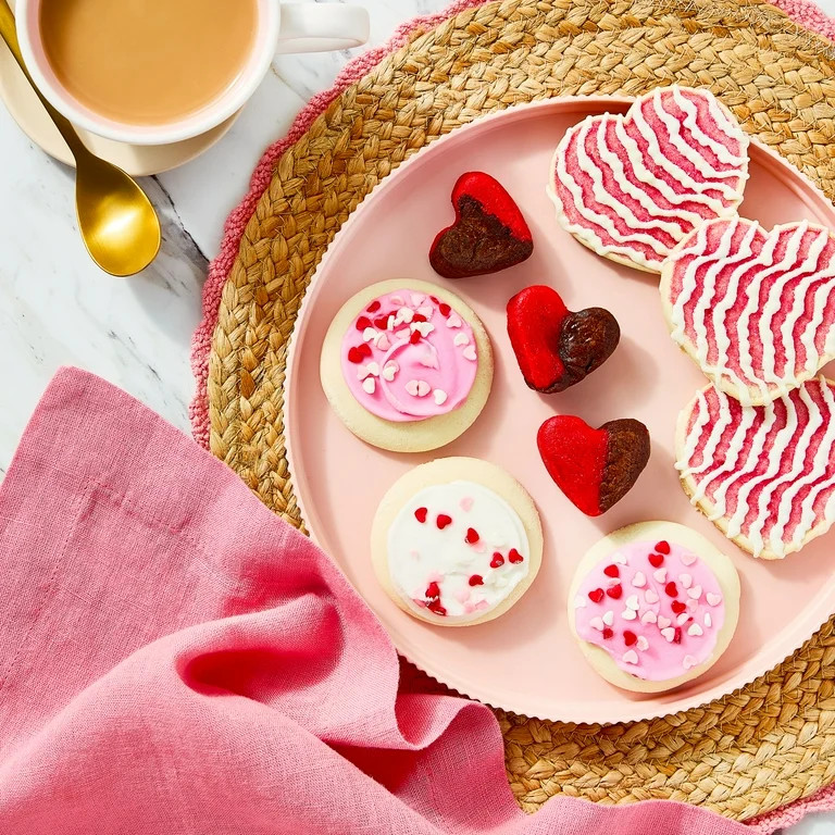 Freshness Guaranteed Pink Frosted Sugar Cookies, Baked, 13.5 oz, 10 Count | Walmart (US)