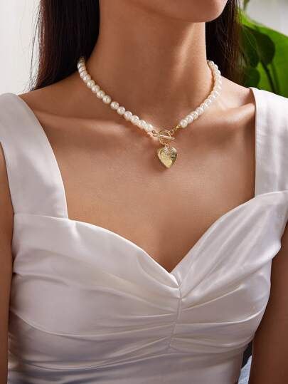 1c Heart Charm Faux Pearl Decor Necklace | SHEIN