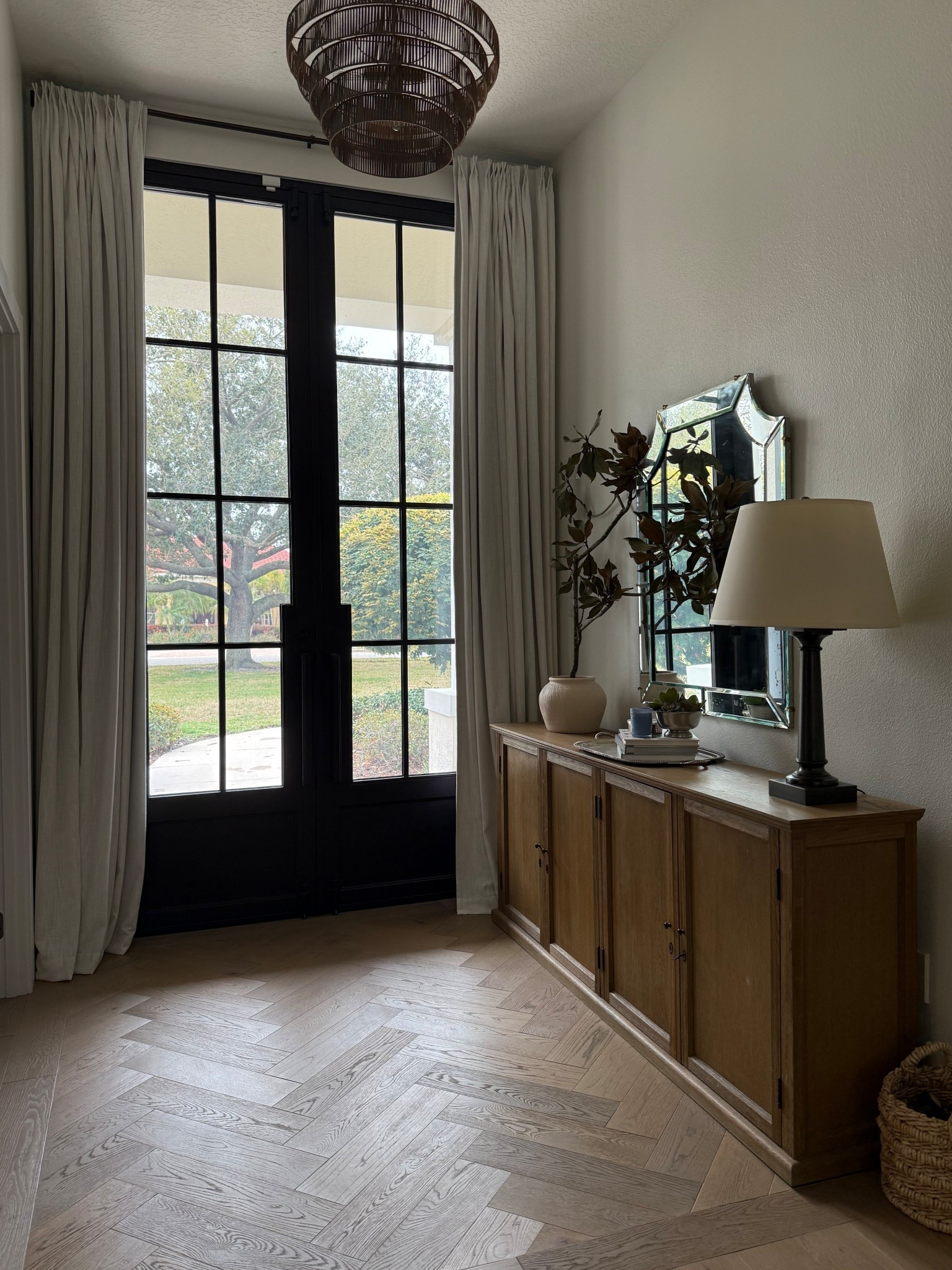 Silver platters have become my favorite piece of decor. ❤️

#LTKHome