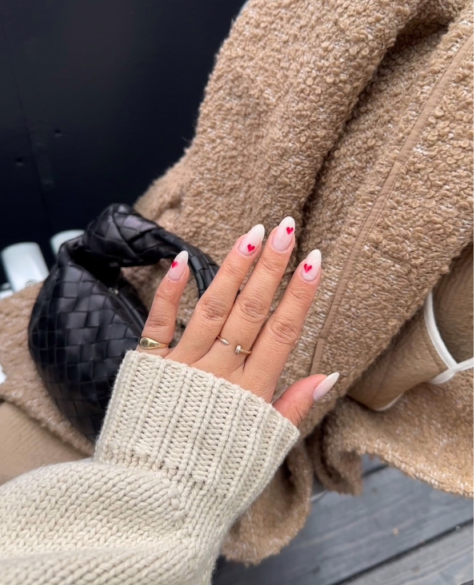 cute heart nails ft. bottega bag

#LTKitbag #LTKstyletip #LTKU