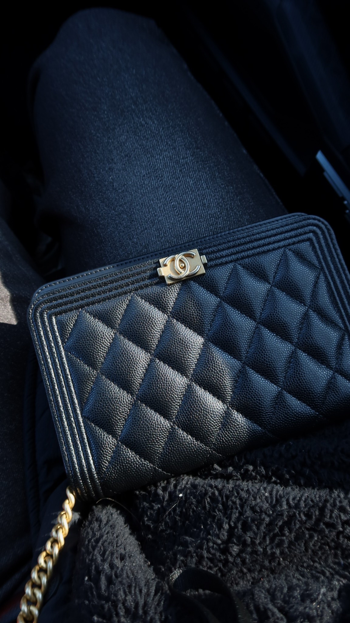 Current obsession: Chanel Boy Wallet 🤍 Luxury on your terms. Use referral code SOFIADEFALCO for one month free ✨ #ad #vivrellepartner @Vivrelle 

#LTKgrwm #LTKootd #LTKSaleAlert