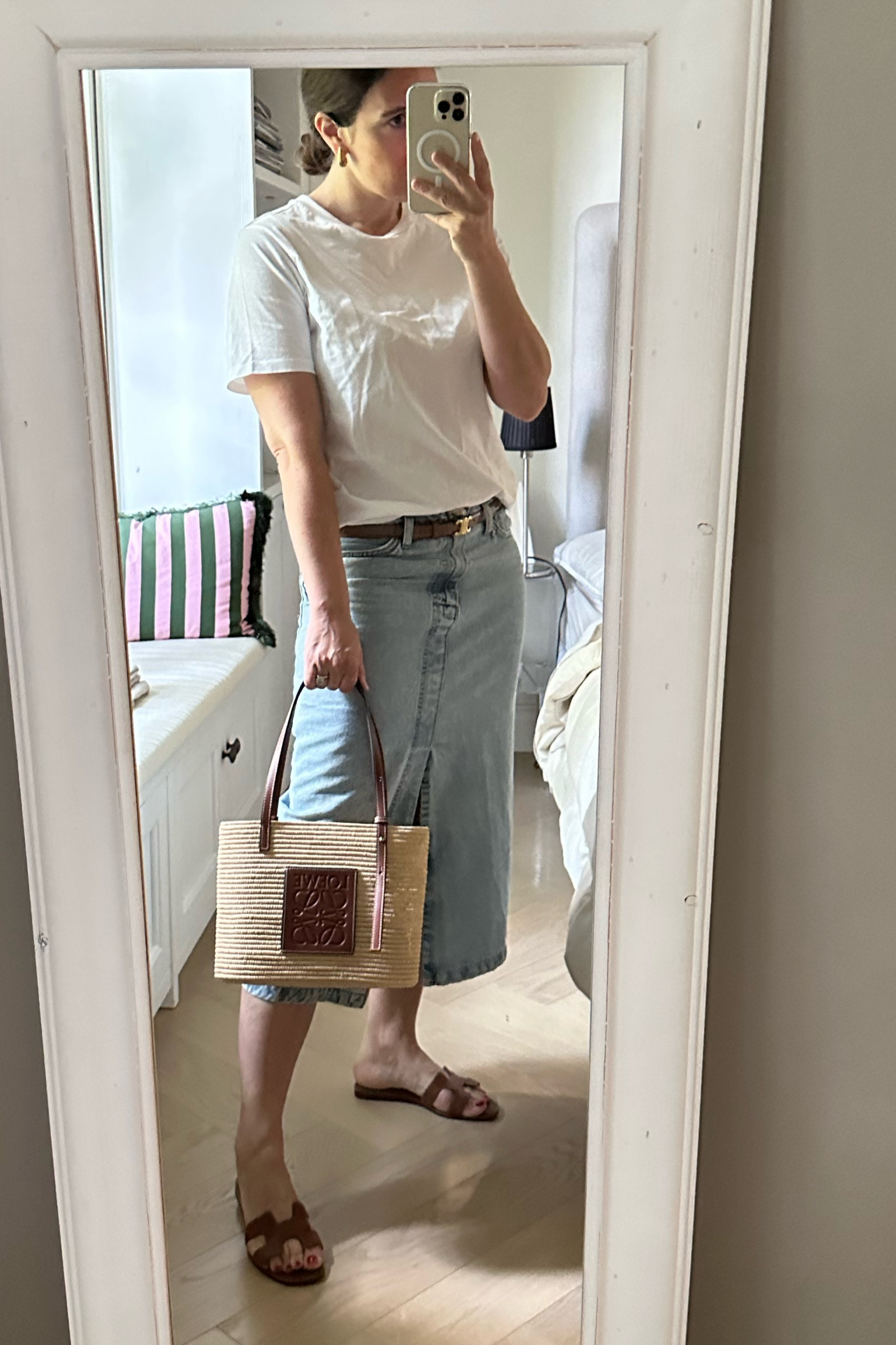Basic Saturday with tan and chic details. 


#LTKshoecrush #LTKitbag #LTKstyletip