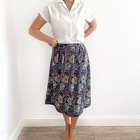 Vintage Dark Floral Midi Skirt // Winter Flower Print Long Small | Etsy (US)