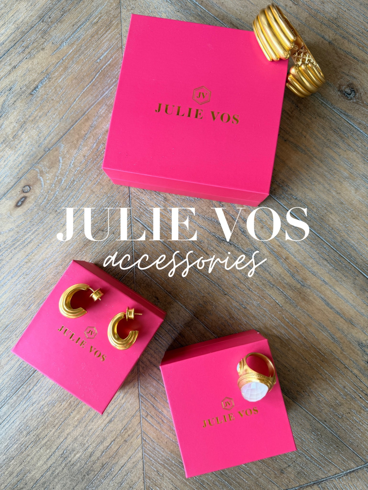 Gorgeous accessories from @julievos
