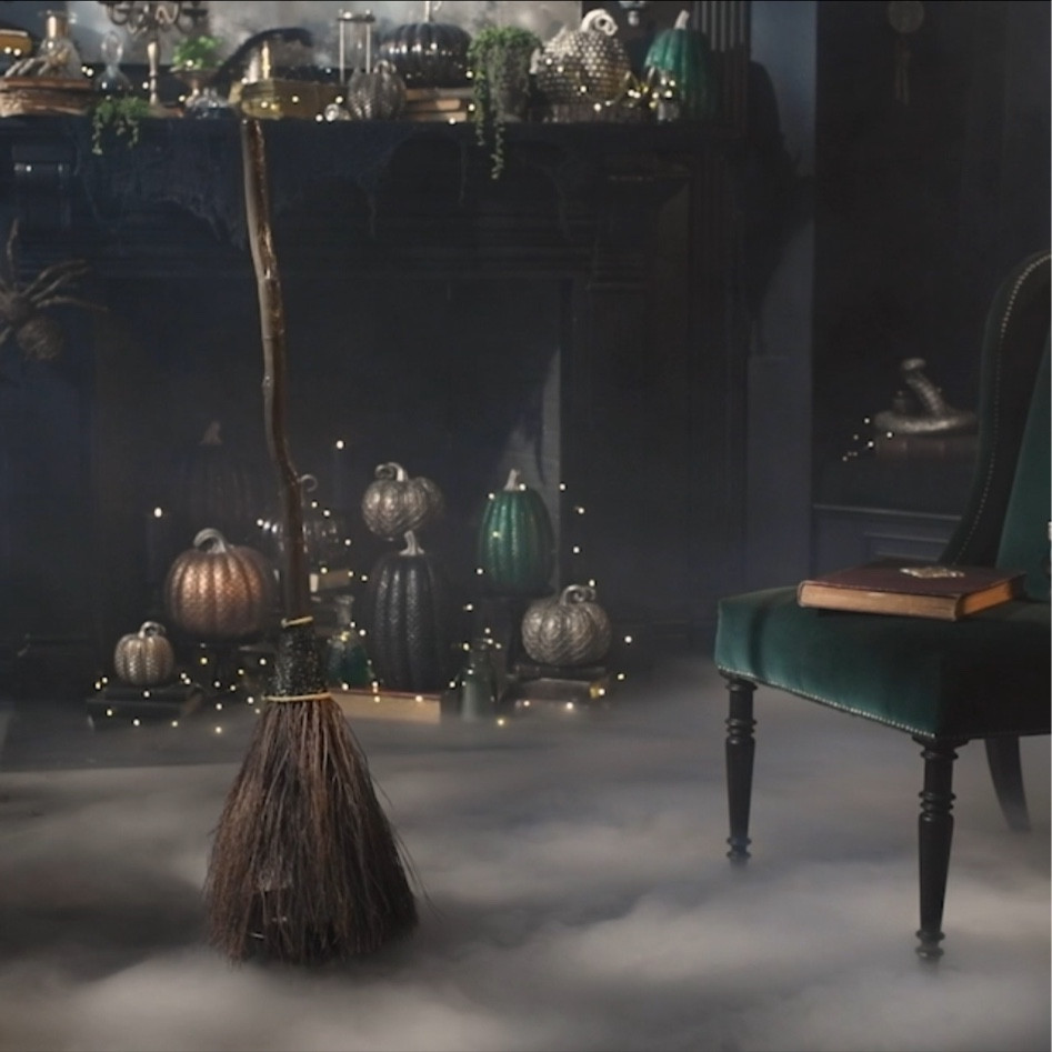 Animated broom 

#LTKHalloween #LTKhome #LTKparties