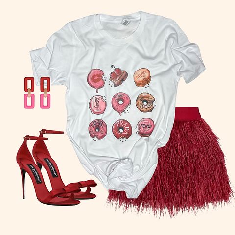 Hole lot of Love T-shirt (Vintage Feel) | Sassy Queen