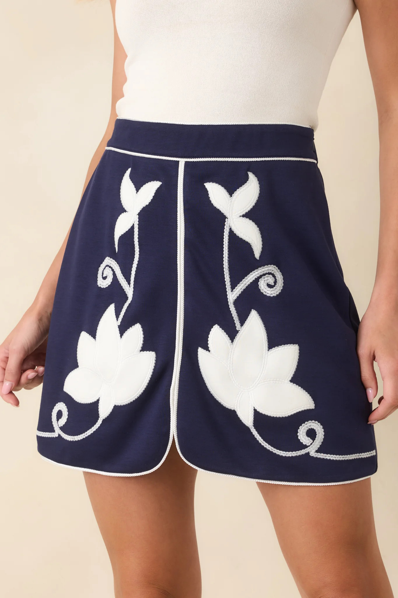 Midnight Magnolia Navy Floral Appliqué Mini Skort | Red Dress