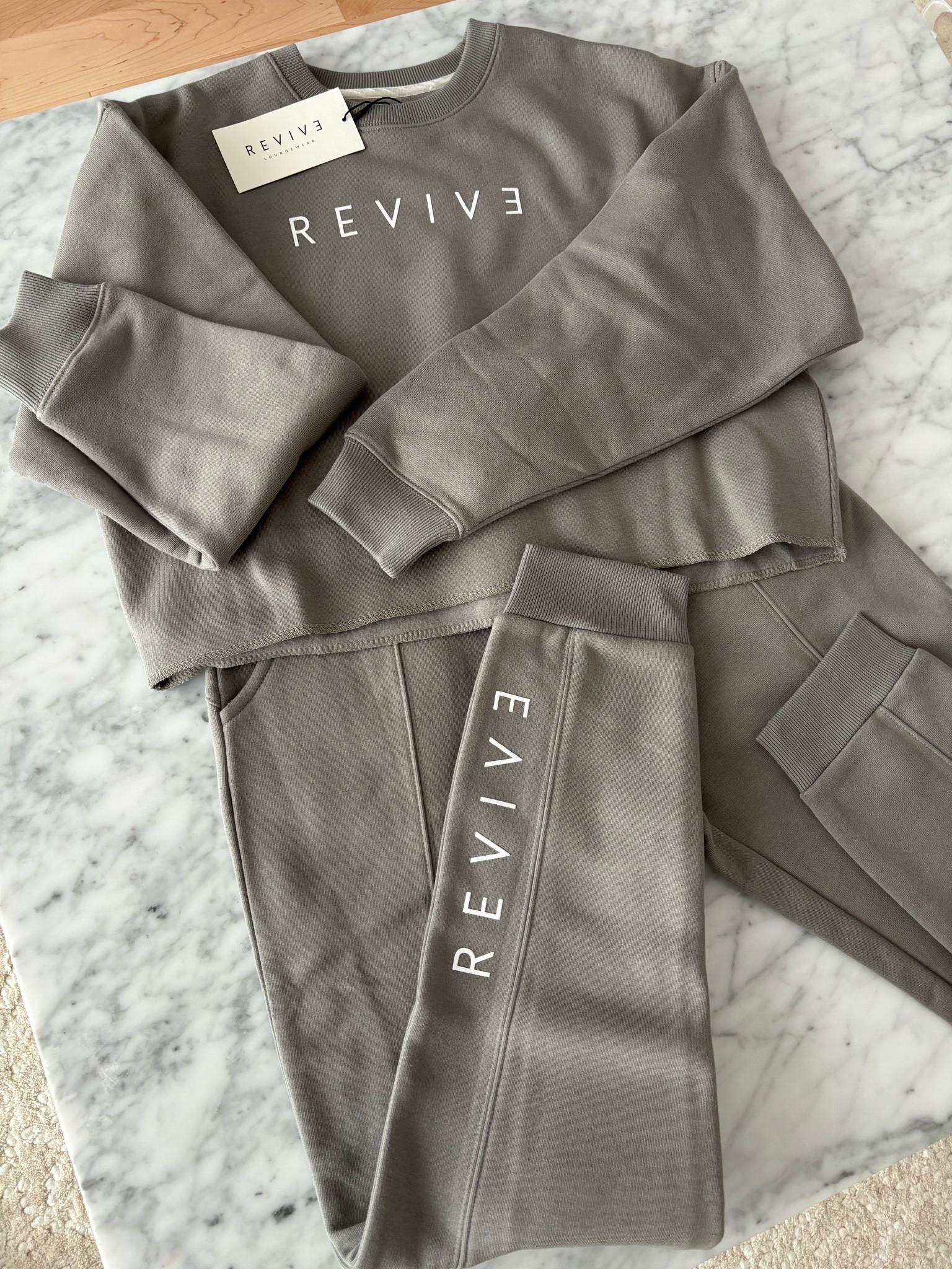Coziest loungewear set from REVIVE GOODS 🫶🏻 #loungewear #fashion 
