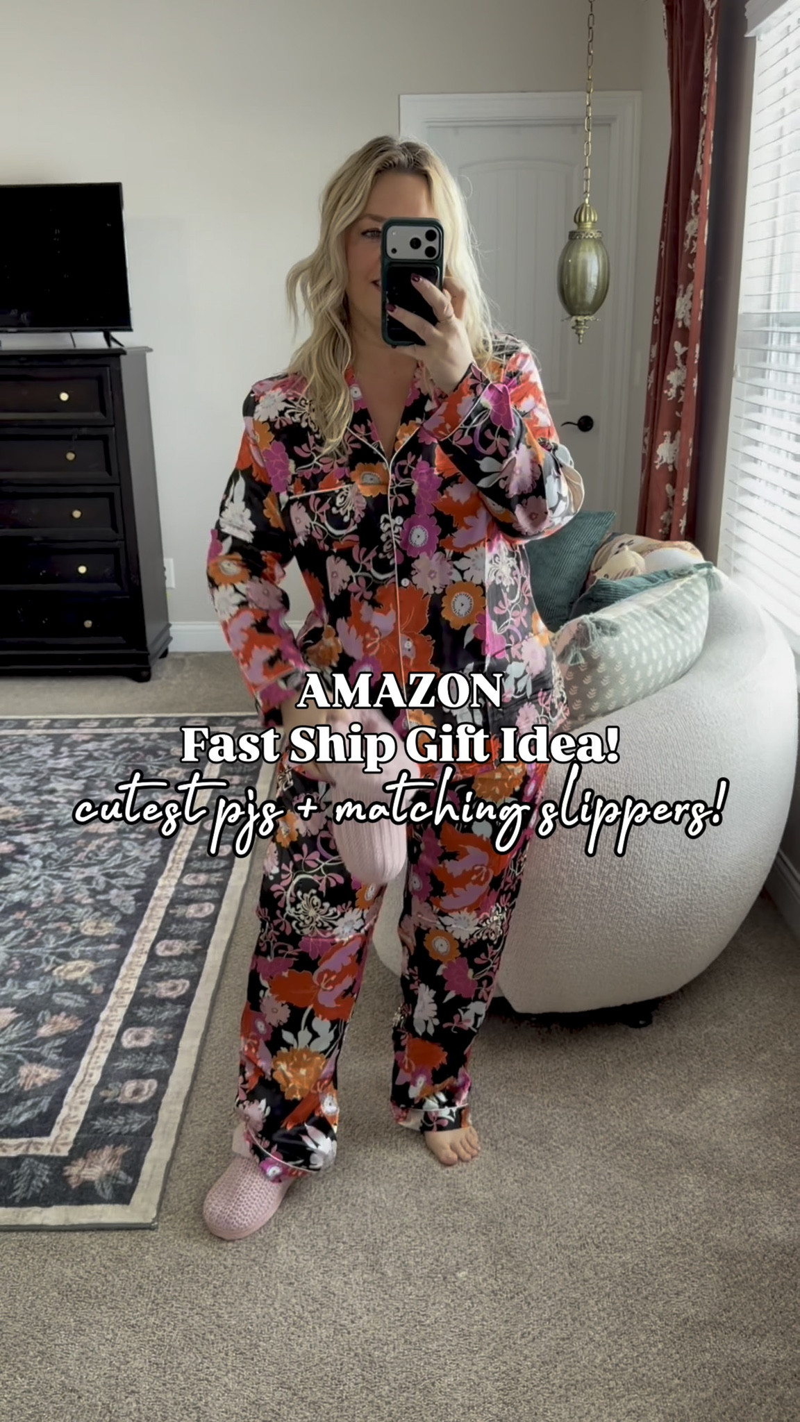 Last minute gift of this so siky soft women’s pajama set + matching slippers on Amazon!

#LTKGiftGuide #LTKHoliday #LTKMidsize