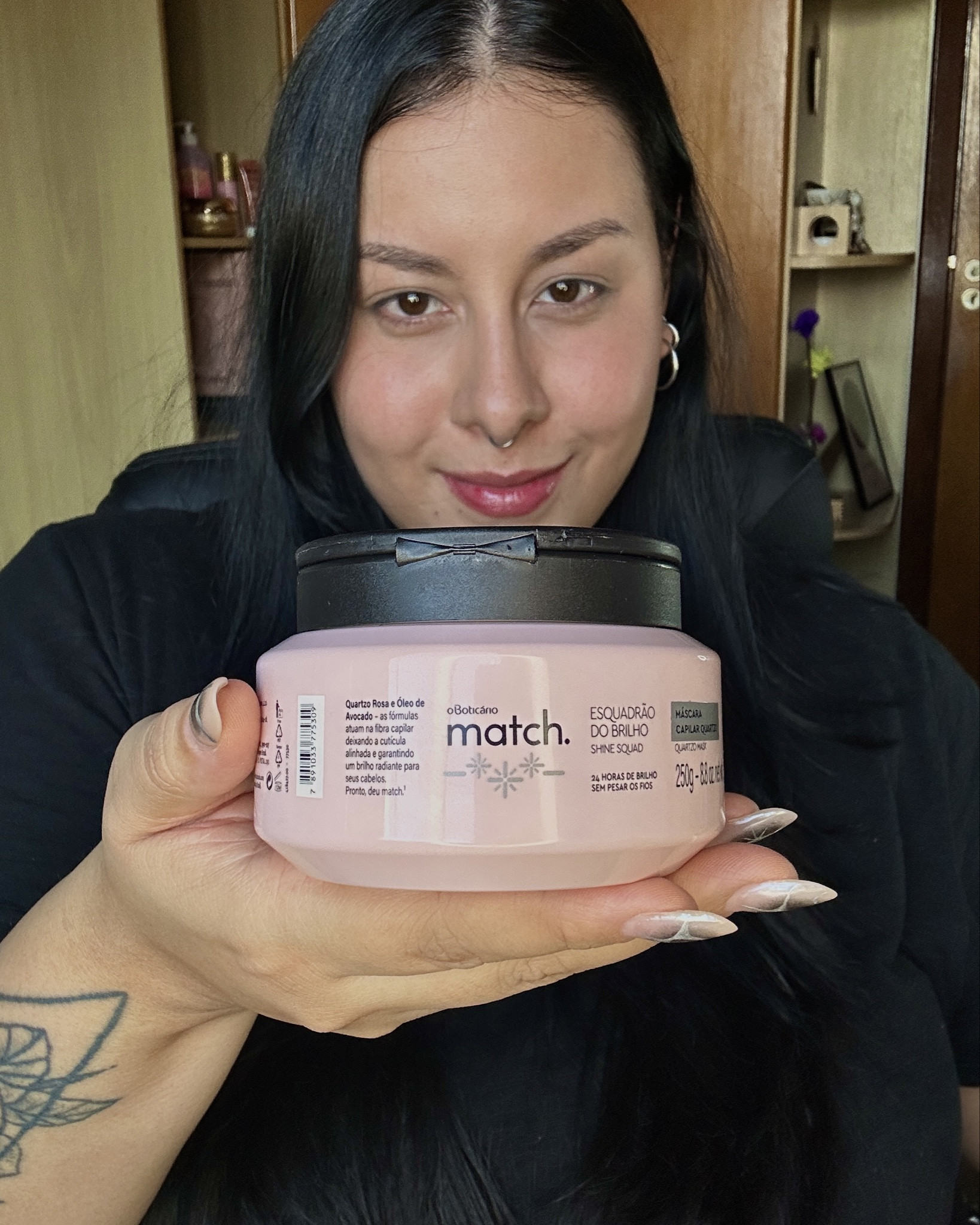 Cabelo hidratado, brilhoso e desmaiadoooo sem pesar! Esse é o poder da máscara de Quartzo Rosa e Óleo de Avocado da linha Match, de O Boticário 😍✨💚💖 #LTKBrasil #TeoriaNaPraticaLTK